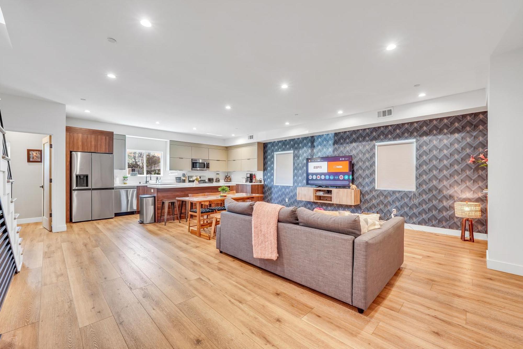 Luxurious Townhome W/3 Master Suites Gated Parking Los Angeles Exterior foto