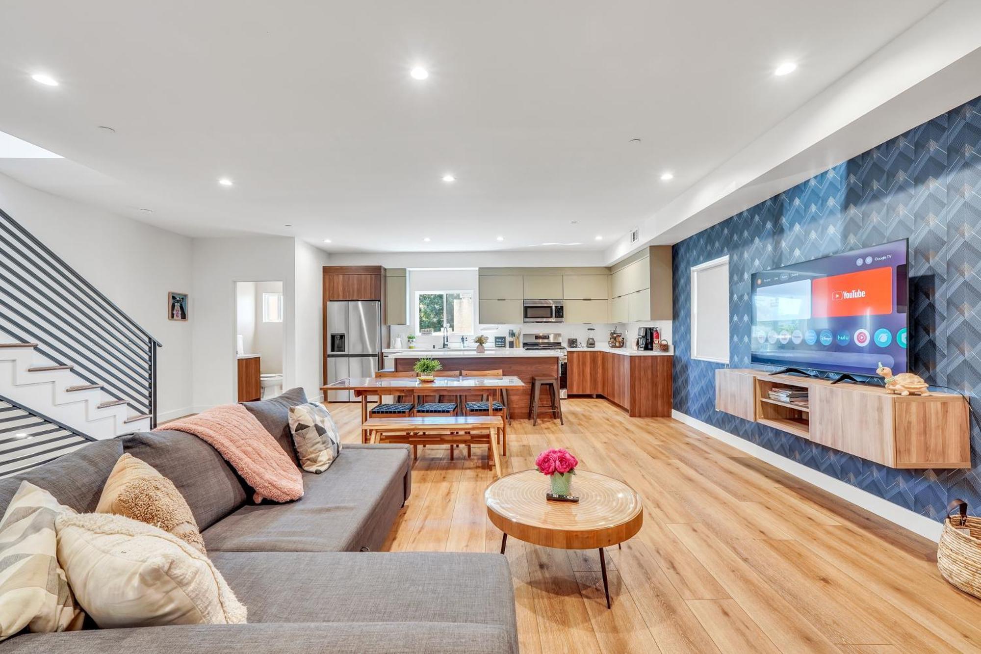 Luxurious Townhome W/3 Master Suites Gated Parking Los Angeles Exterior foto